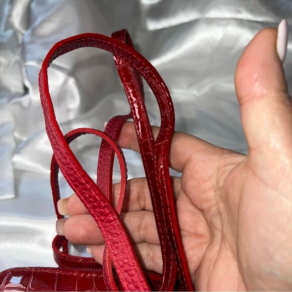 Brighton Red Croc-Embossed Organizer Wallet Crossbody - Picture 4 of 13